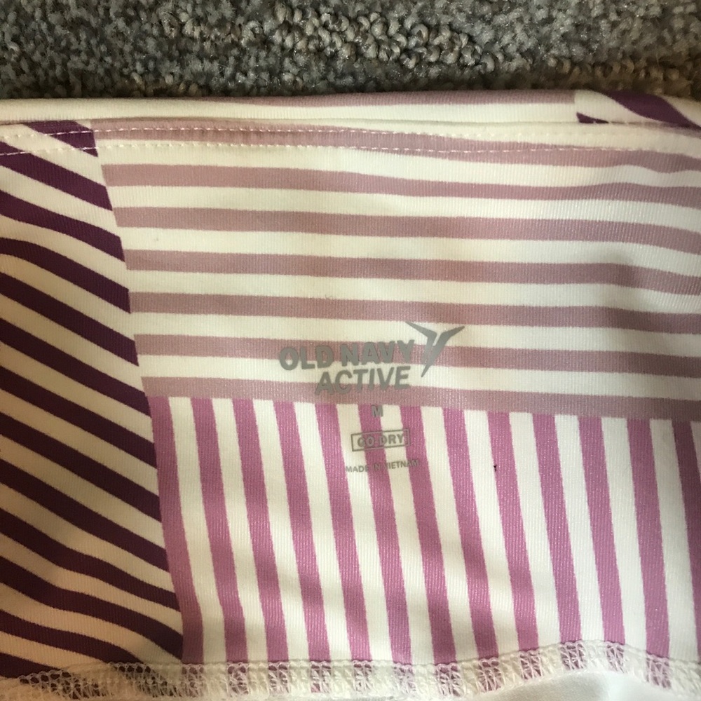 Old Navy leggings. Size M.